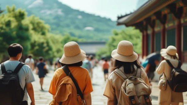 宏泰 2025年暑期，旅游业没有旺季